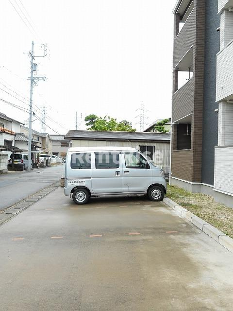 サン　スーシの駐車場|駐車場