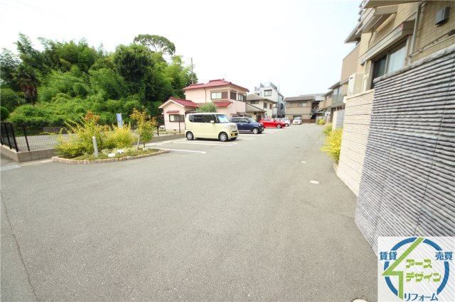 アバンツァート長砂の駐車場