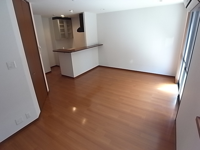 グランシードエミーユの洋室