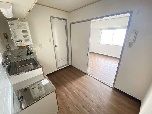 パーソナルハイツの居間・リビング