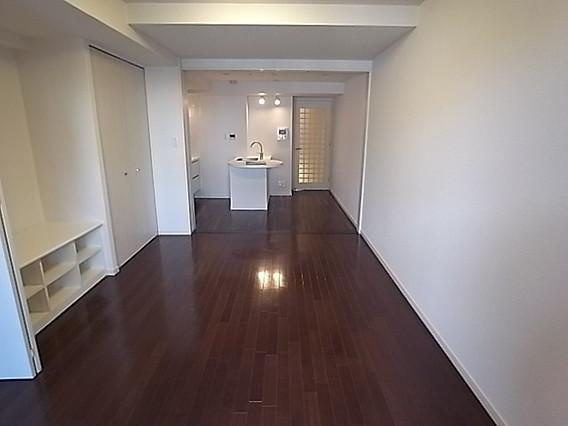 KAISEI神戸海岸通第2の居間・リビング