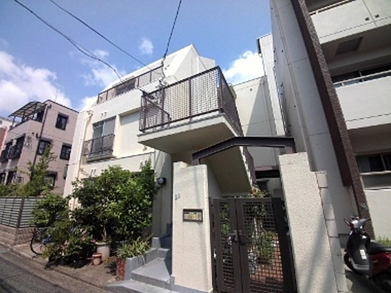 セルカデ六甲の外観