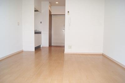 プラーフ岡本の居間・リビング