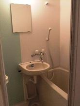 プラーフ岡本の浴室