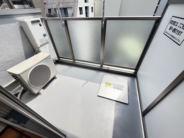 古湊第2リーフビルのバルコニー