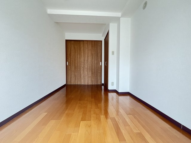 古湊第2リーフビルの居間・リビング