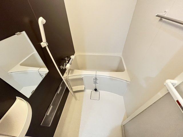 古湊第2リーフビルの浴室