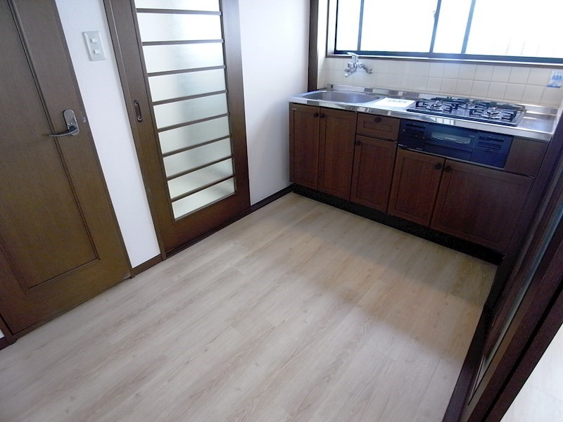 松本ハイツの居間・リビング