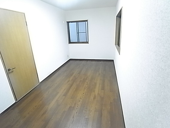 メゾンユキの洋室