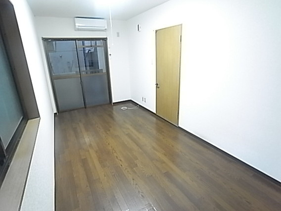 メゾンユキの居間・リビング