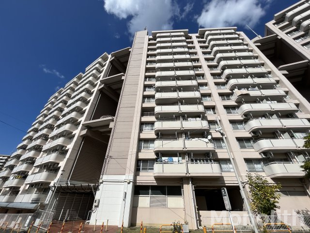 泉北鴨谷台３丁４号棟の外観