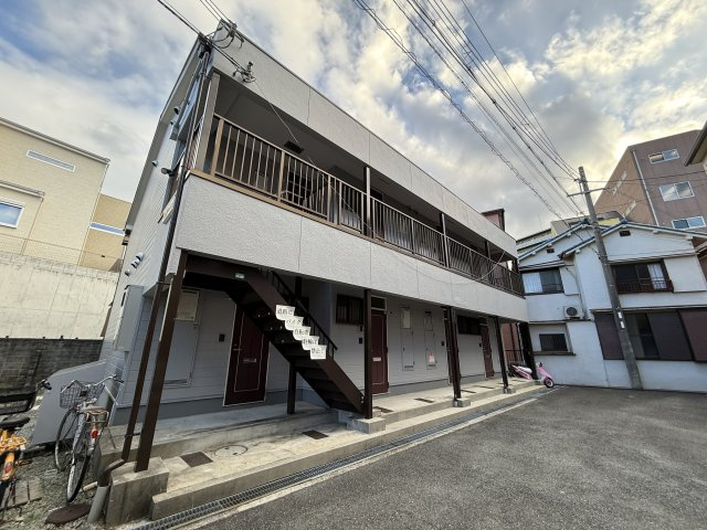 延明ハイツの外観