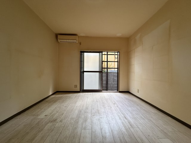 延明ハイツの居間・リビング