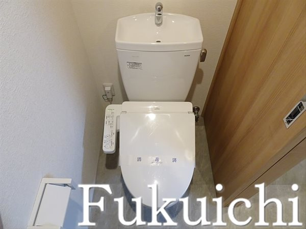 BRICK RESIDENCE 目黒本町のトイレ