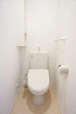 【トイレ】 | フランメゾン南沖洲Ｂ | 落ち着いた色調のトイレです