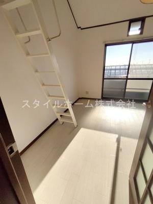 【居間・リビング】 | ウイングコートステラB棟 | ※イメージ写真