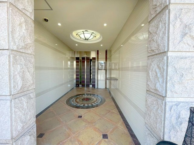 CASAMT東三国のエントランス