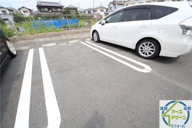 シャン・ド・リジェールの駐車場