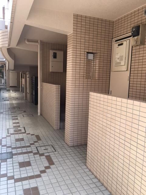 リフィオ都立大学のエントランス