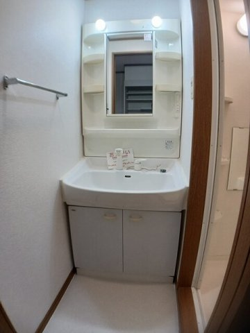 ニューシャルマン福成の洗面所