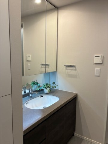 ラ・トゥール渋谷宇田川の独立洗面台