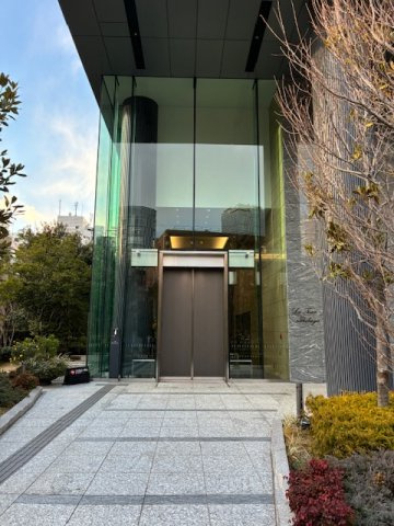 ラ・トゥール渋谷宇田川のエントランス