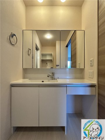 アンソレイエファミーユの独立洗面台|※類似部屋