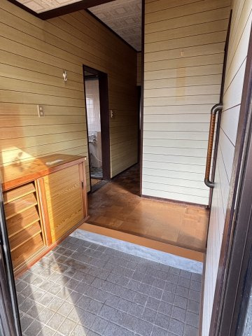 錦町蛭田 ４DKの玄関|明るい玄関です