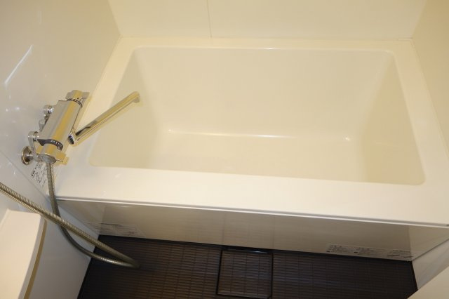 エスティメゾン赤羽の浴室