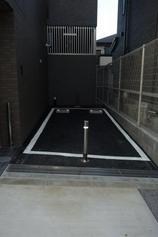 ルーブル上板橋の駐車場