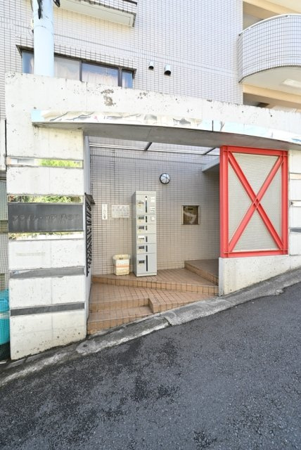 プライム・コア溝の口のエントランス