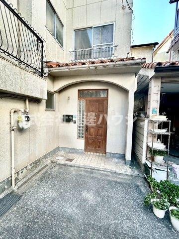 喜連西１丁目一戸建のエントランス