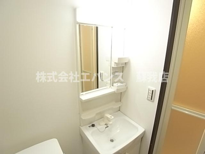 【洗面所】 | プライムコート浜野 | 脱衣スペースもあります