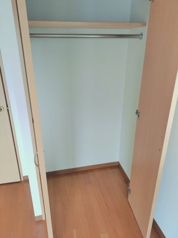 【収納】 | Ｓ－ＦＯＲＴ船橋ｒｏｏｔｓ | お洋服もたくさんしまえます