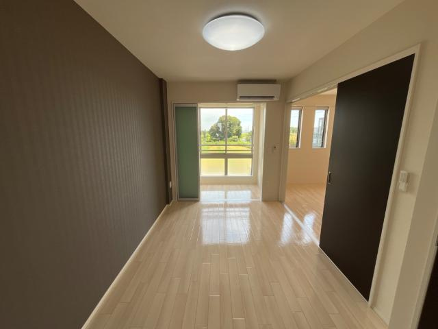 ラスターメールＡの居間・リビング|リビング