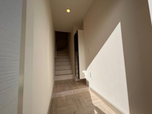 ラスターメールＡの玄関|玄関