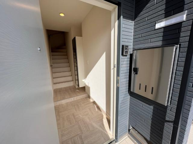 ラスターメールＡの玄関|玄関