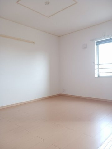 コパカーサ・ルーボの内装|明るい色調の室内です