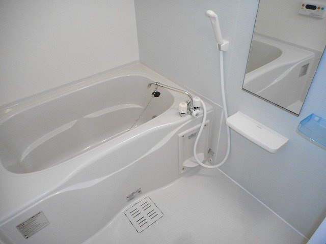 シンシアリー三笠Ⅰの浴室|お風呂で日々の疲れを落としましょう