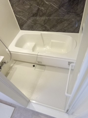 ポルトレジーナの浴室|お風呂です