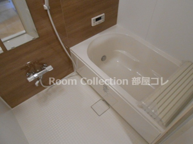 ドゥナーレ畑江通の浴室