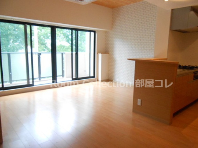 ドゥナーレ畑江通の居間・リビング