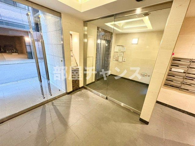 プロシード太閤通のエントランス