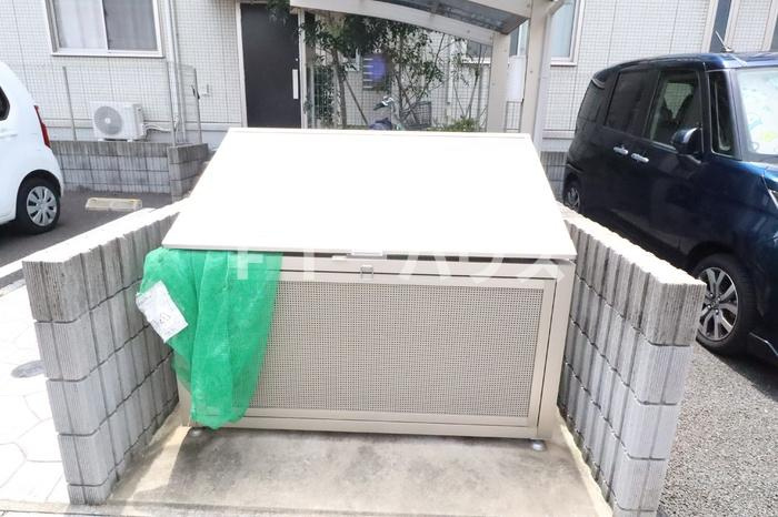 リヴェール|ゴミ置き場