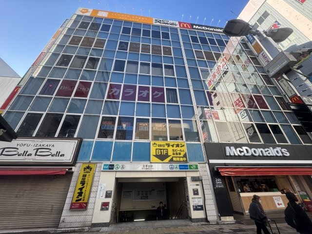 大東通運ビルの外観