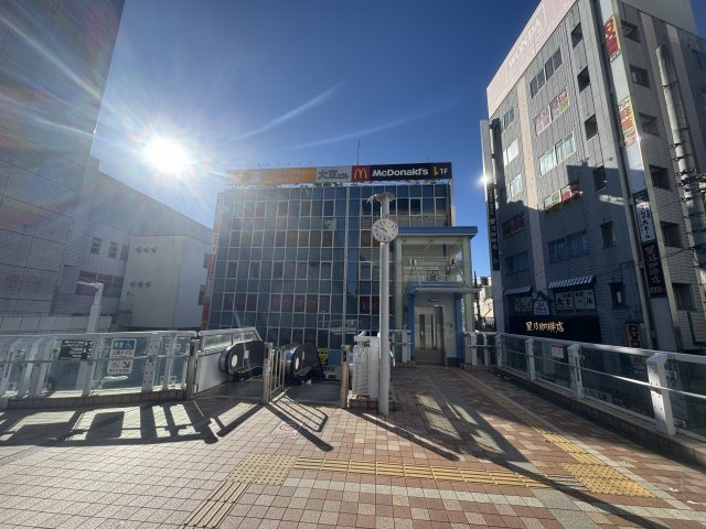 大東通運ビルの外観