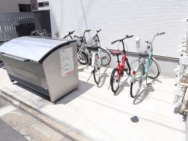 【その他共用部分】 | コーワレジデンス | 敷地内自転車置き場です