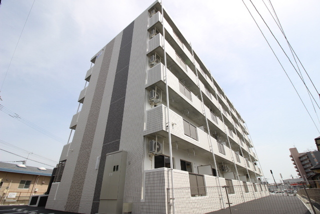 ネスレtosuの外観|お洒落な外観です★