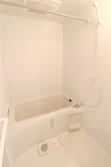 ネスレtosuの浴室|追い焚き・浴室乾燥機付きのお風呂です♪