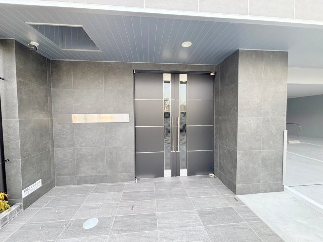 Live Flat塚本新北野のエントランス